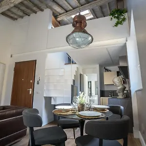 https://olive-loft.it-tuscanyhotel.com